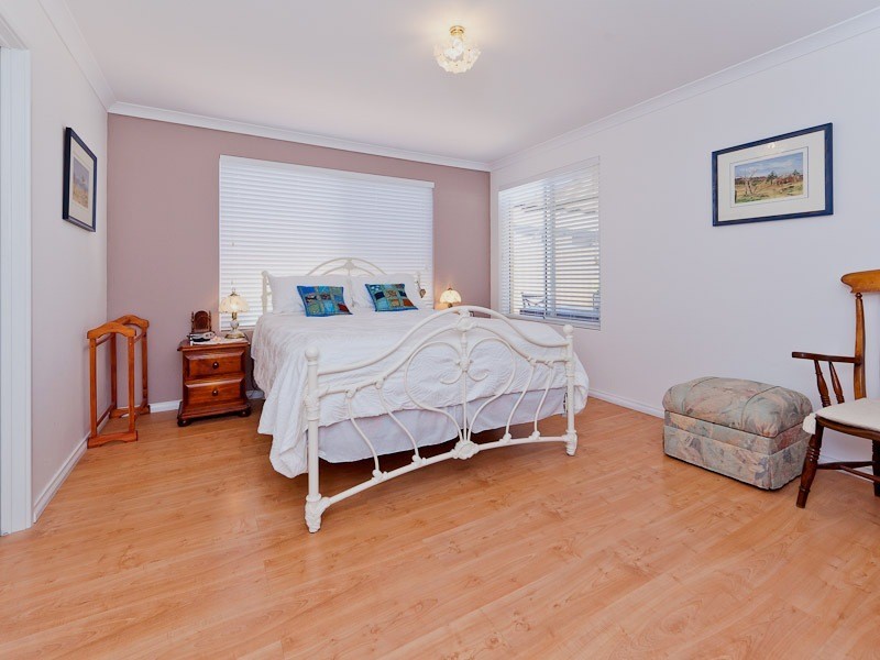 2 Anduril Lane, Rockingham WA 6168