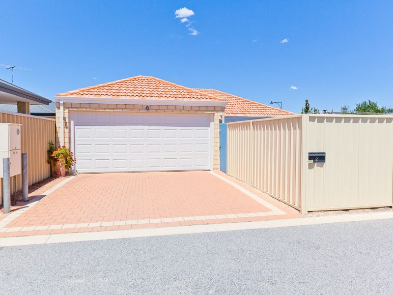 2 Anduril Lane, Rockingham WA 6168