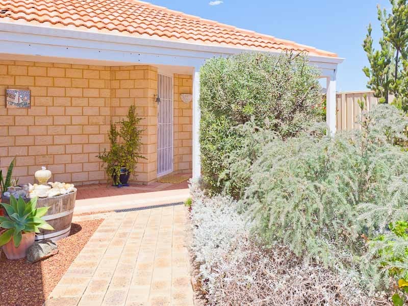 2 Anduril Lane, Rockingham WA 6168