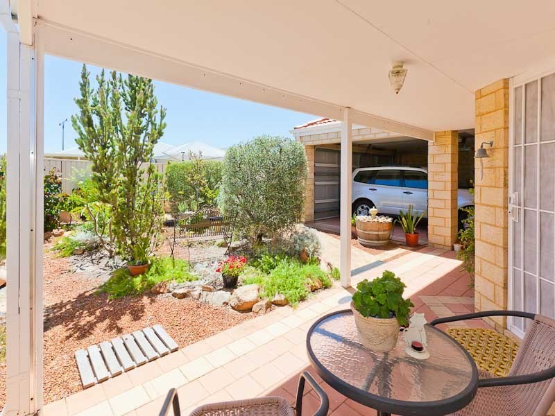 2 Anduril Lane, Rockingham WA 6168