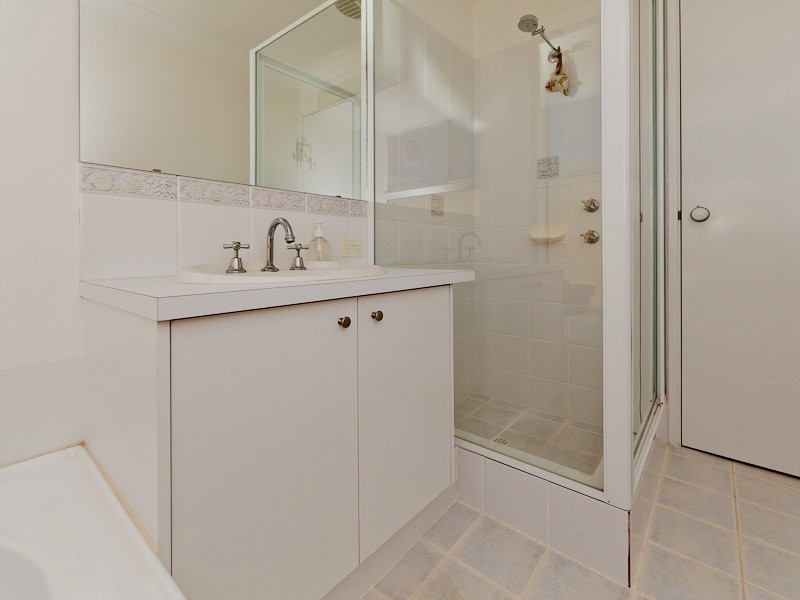 2 Anduril Lane, Rockingham WA 6168