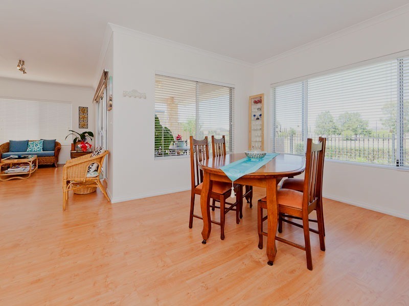 2 Anduril Lane, Rockingham WA 6168