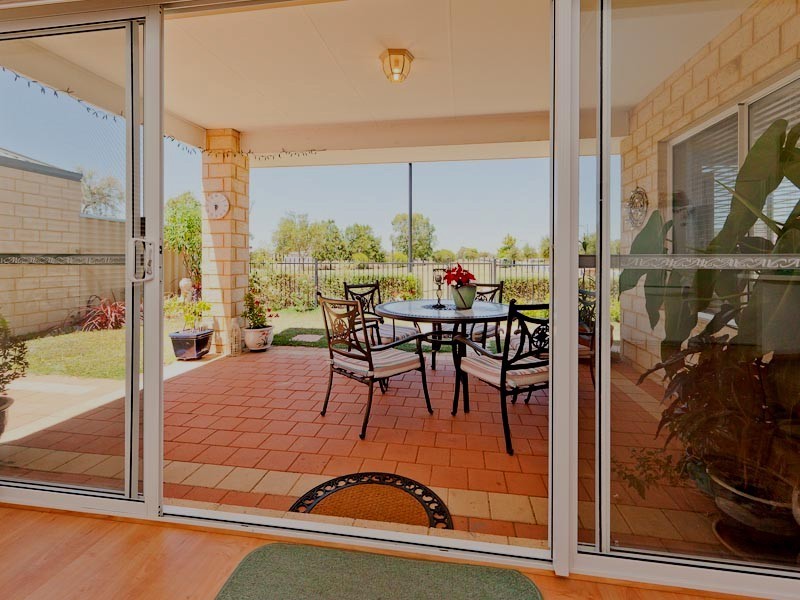 2 Anduril Lane, Rockingham WA 6168