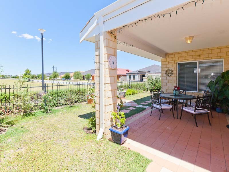 2 Anduril Lane, Rockingham WA 6168