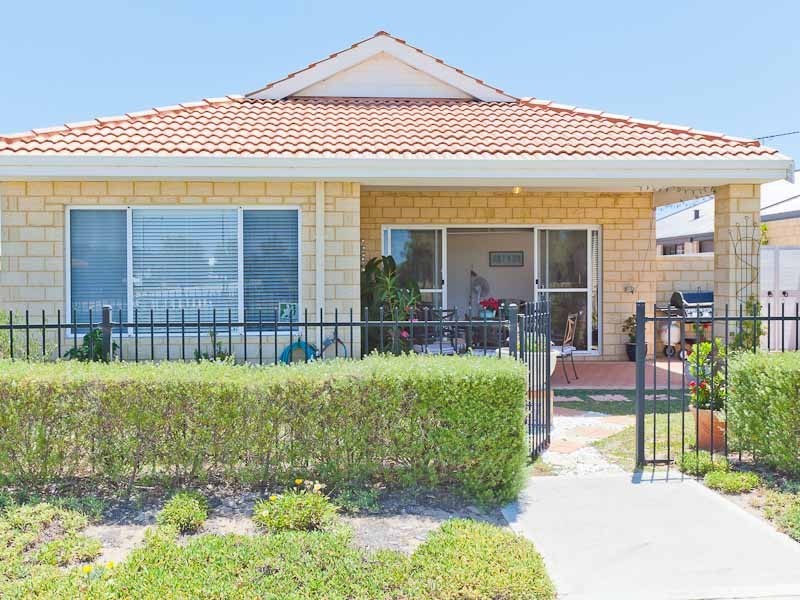 2 Anduril Lane, Rockingham WA 6168