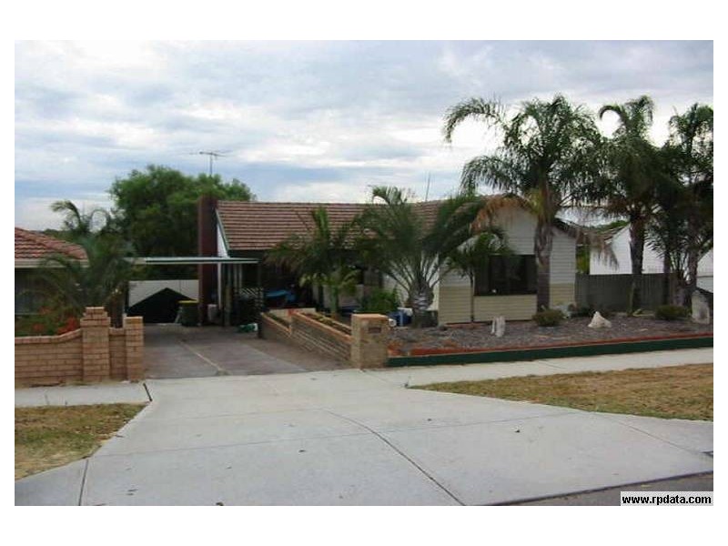 39 Pace Road, Medina WA 6167