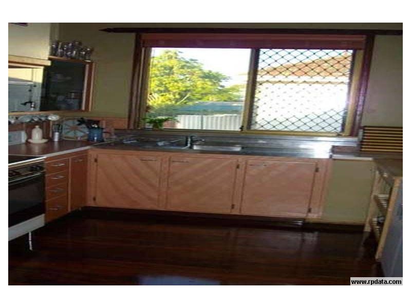 39 Pace Road, Medina WA 6167