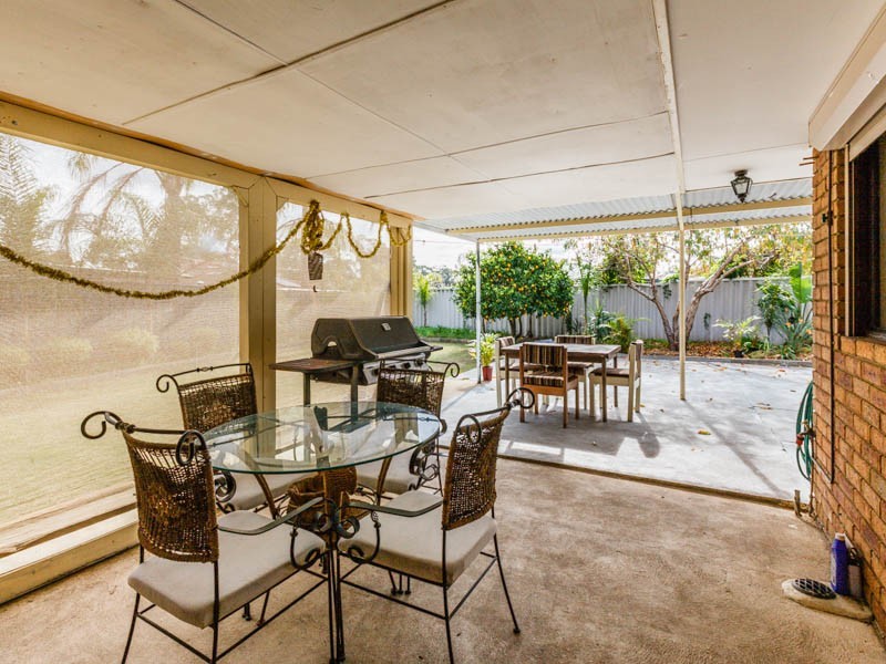 61 Corring Way, Parmelia WA 6167