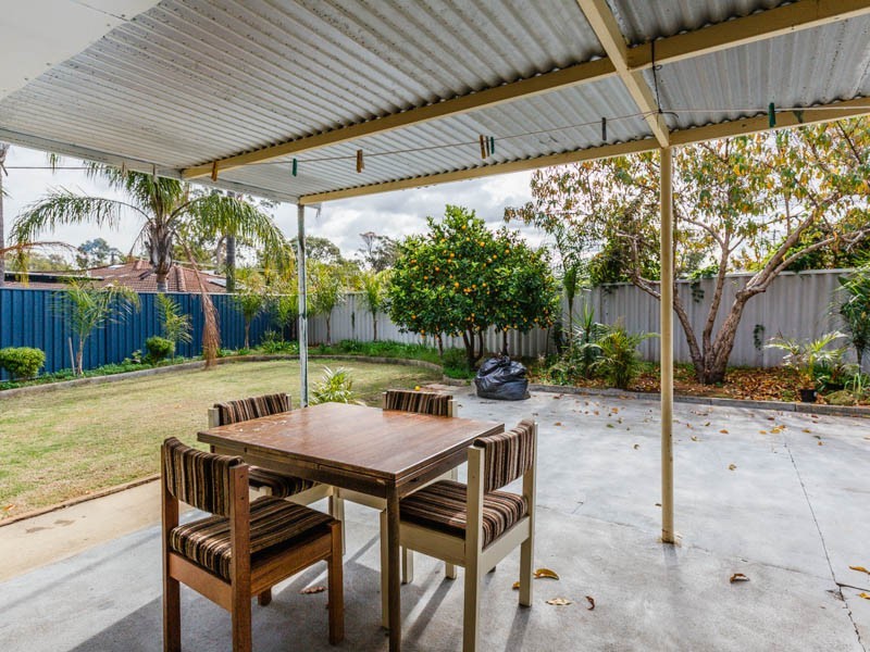 61 Corring Way, Parmelia WA 6167