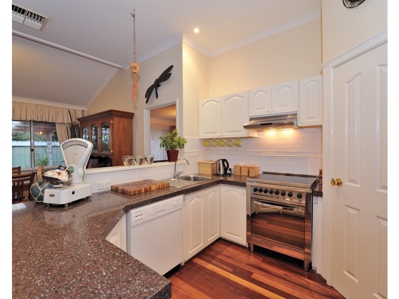 9 Porter Gardens, Leda WA 6170