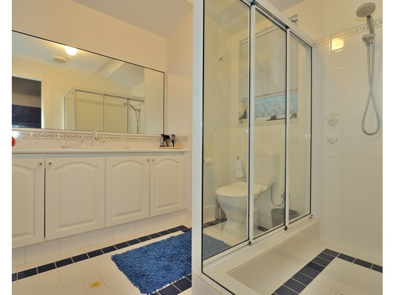 9 Porter Gardens, Leda WA 6170