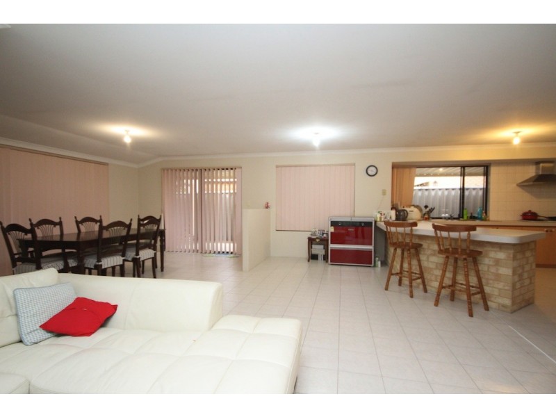 23 Millstream Place, Success WA 6164