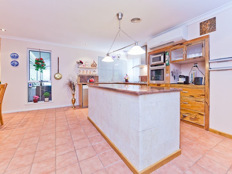 26 Silversmith Street, Wellard WA 6170