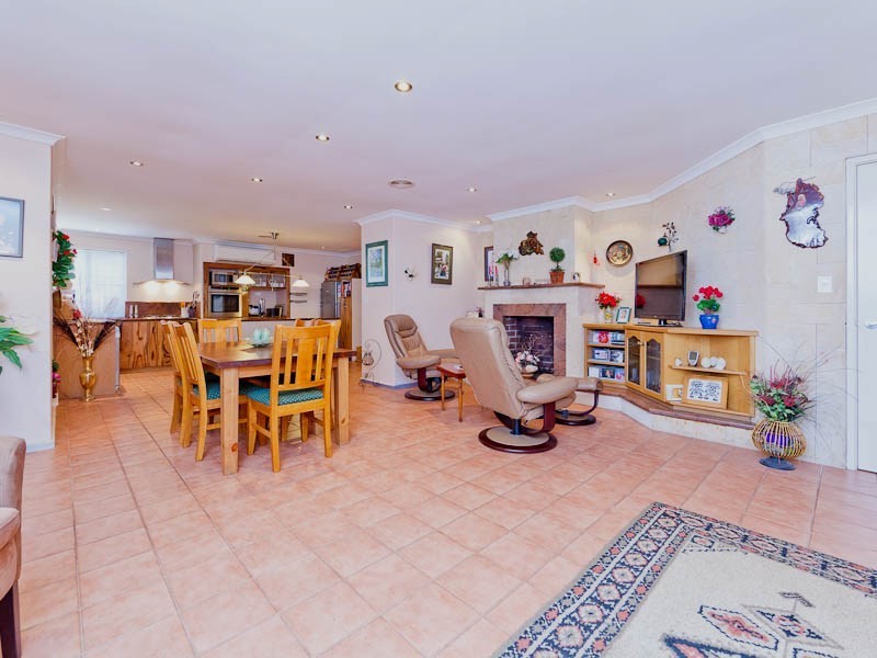 26 Silversmith Street, Wellard WA 6170