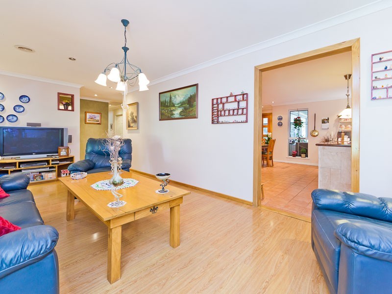 26 Silversmith Street, Wellard WA 6170