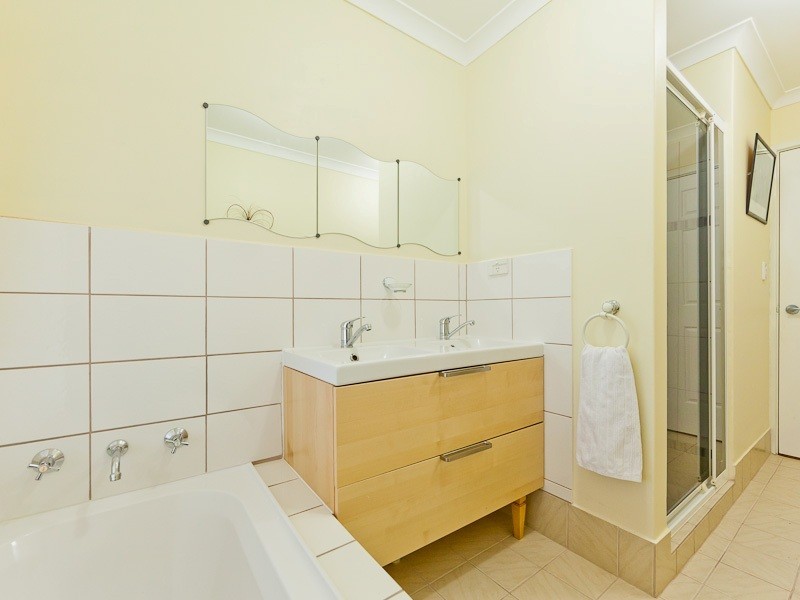 26 Silversmith Street, Wellard WA 6170