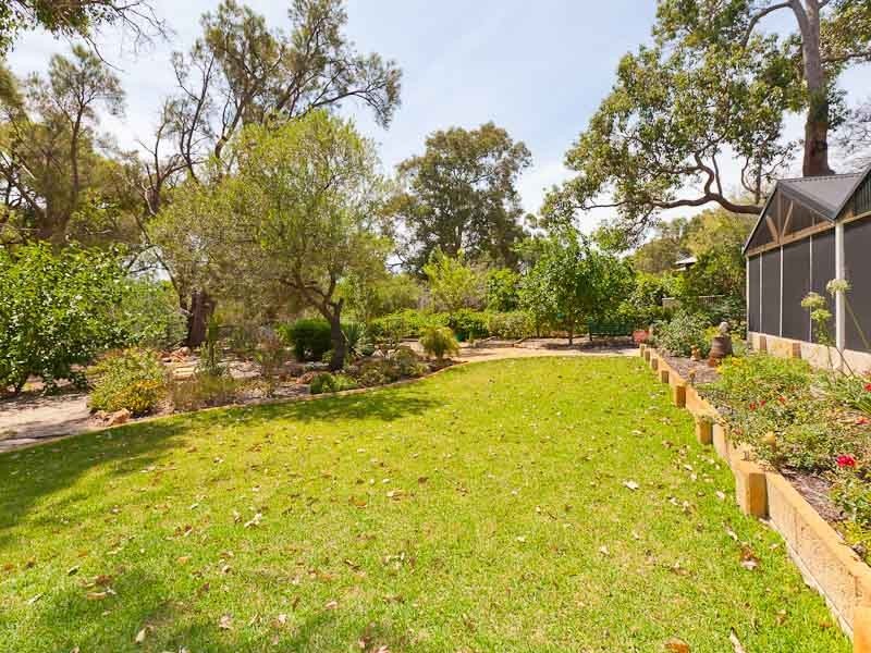 26 Silversmith Street, Wellard WA 6170