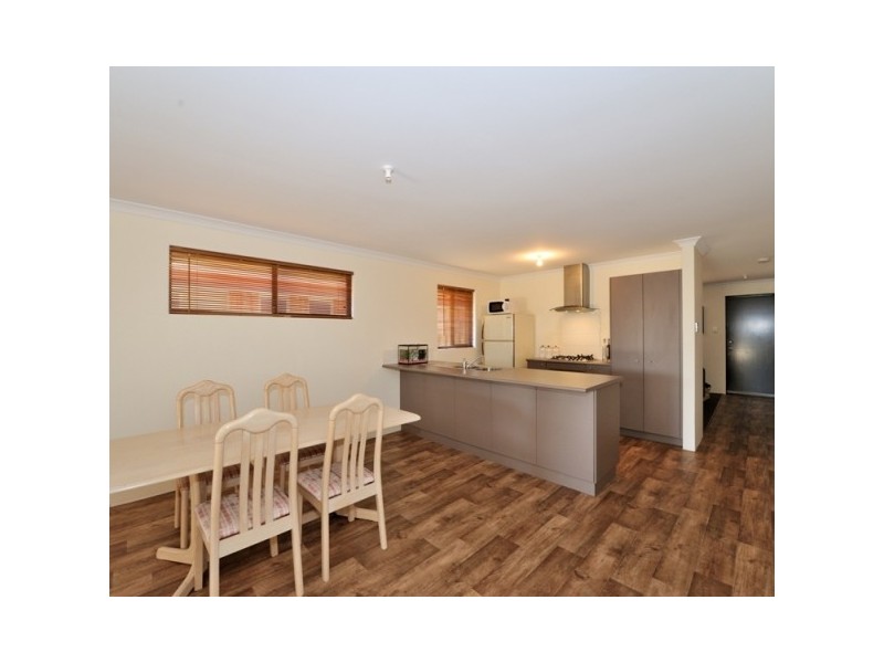 4 Topaz Lane, Wellard WA 6170