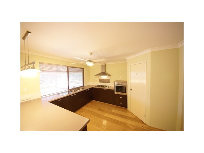 7 Sedgemoor Hill, Leda WA 6170