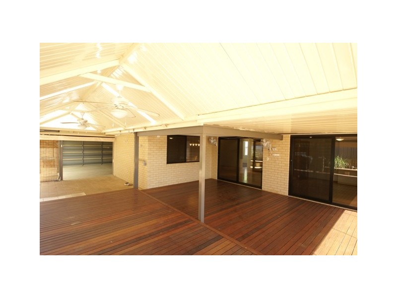 7 Sedgemoor Hill, Leda WA 6170