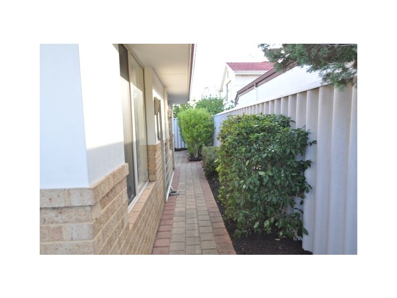 2 Gambar Court, Bentley WA 6102