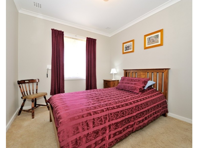 16 Morrit Way, Parmelia WA 6167