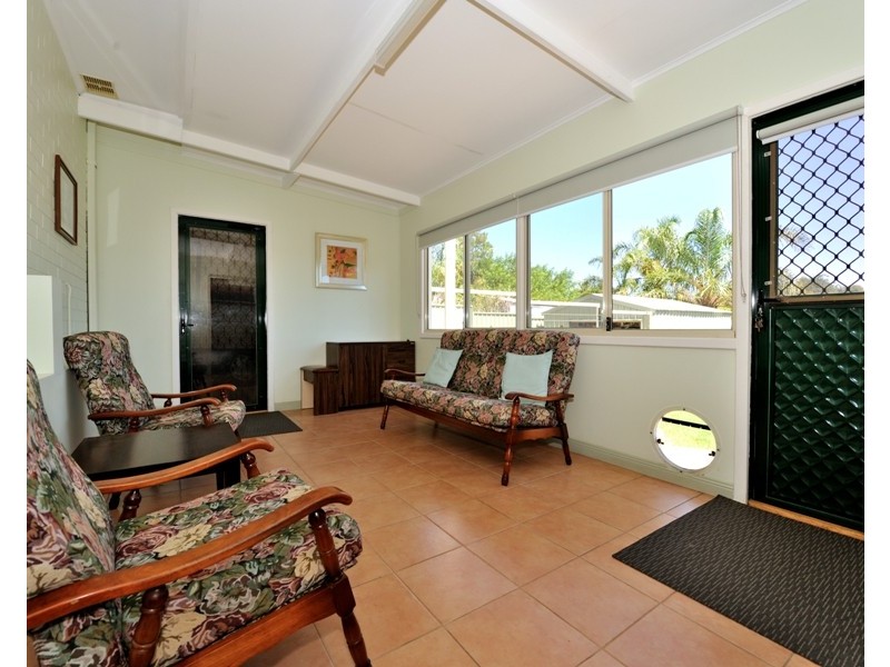 16 Morrit Way, Parmelia WA 6167