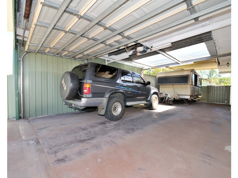 16 Morrit Way, Parmelia WA 6167