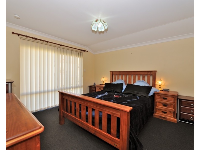 10 Doherty Heights, Parmelia WA 6167