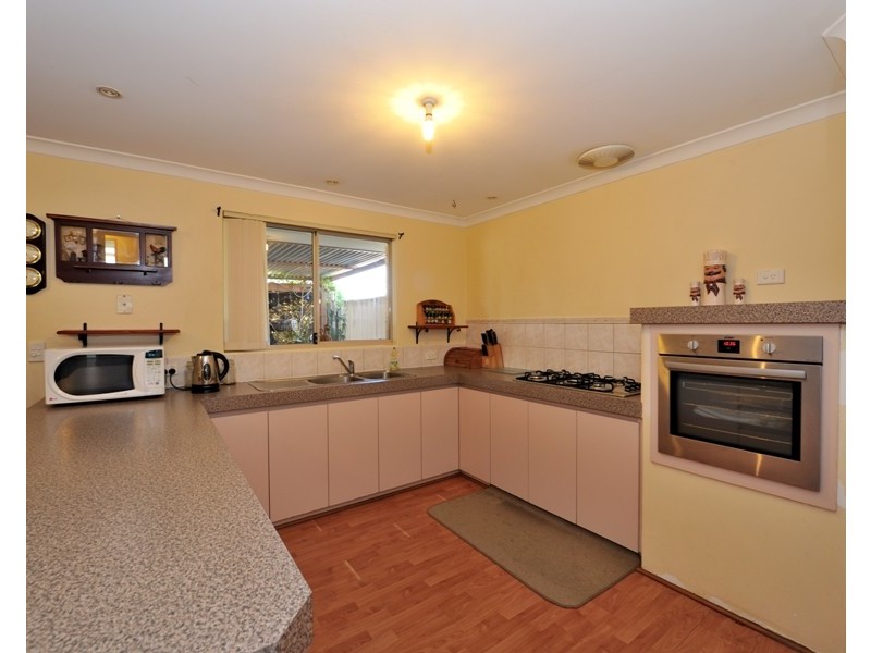 10 Doherty Heights, Parmelia WA 6167