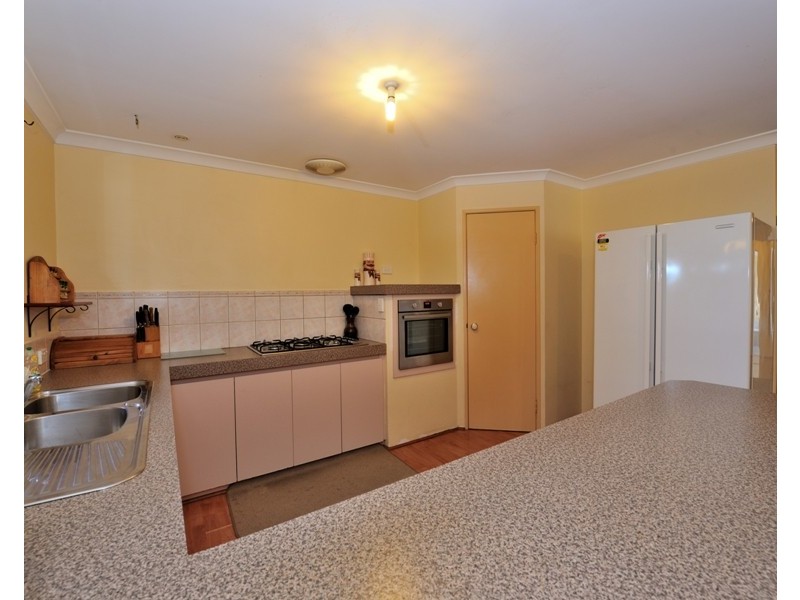 10 Doherty Heights, Parmelia WA 6167