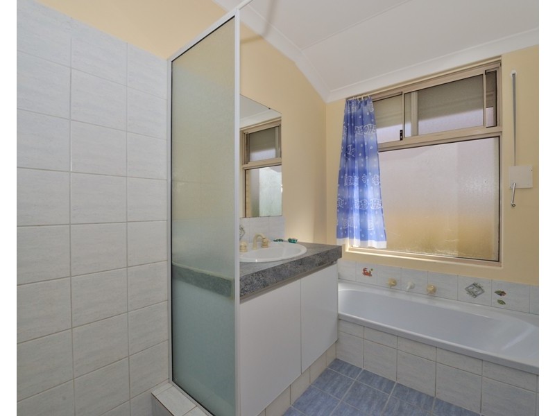 10 Doherty Heights, Parmelia WA 6167