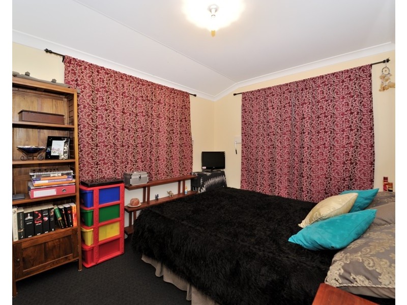 10 Doherty Heights, Parmelia WA 6167