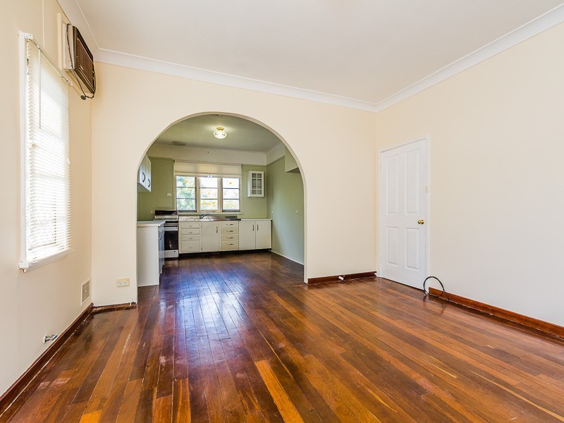 42 Crabtree Way, Medina WA 6167