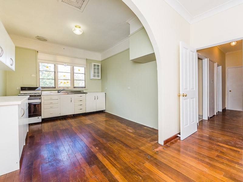 42 Crabtree Way, Medina WA 6167