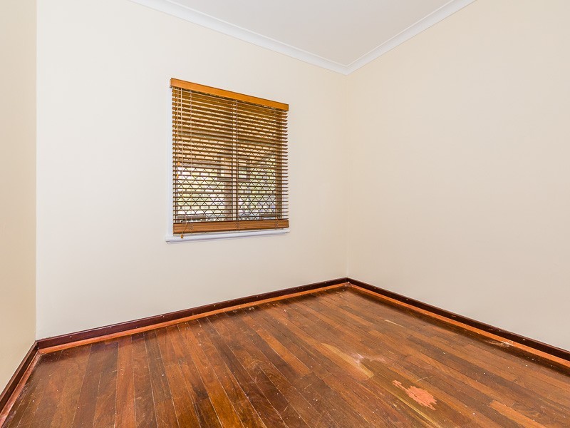 42 Crabtree Way, Medina WA 6167