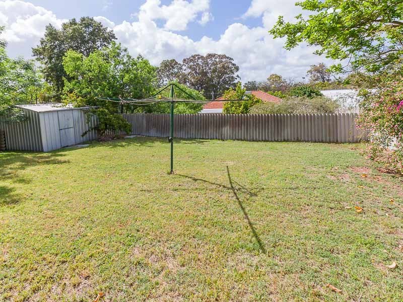 42 Crabtree Way, Medina WA 6167