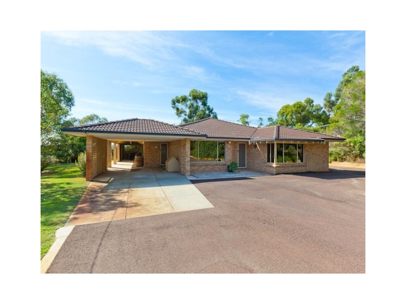 8 Farrier Court, Wellard WA 6170