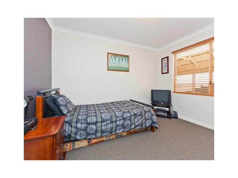 8 Farrier Court, Wellard WA 6170