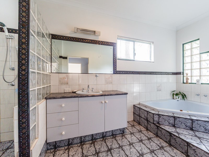 28 Shipwright Avenue, Wellard WA 6170