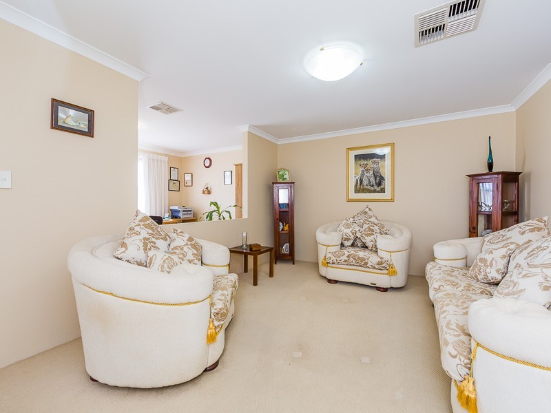4 Diadem Crescent, Bertram WA 6167