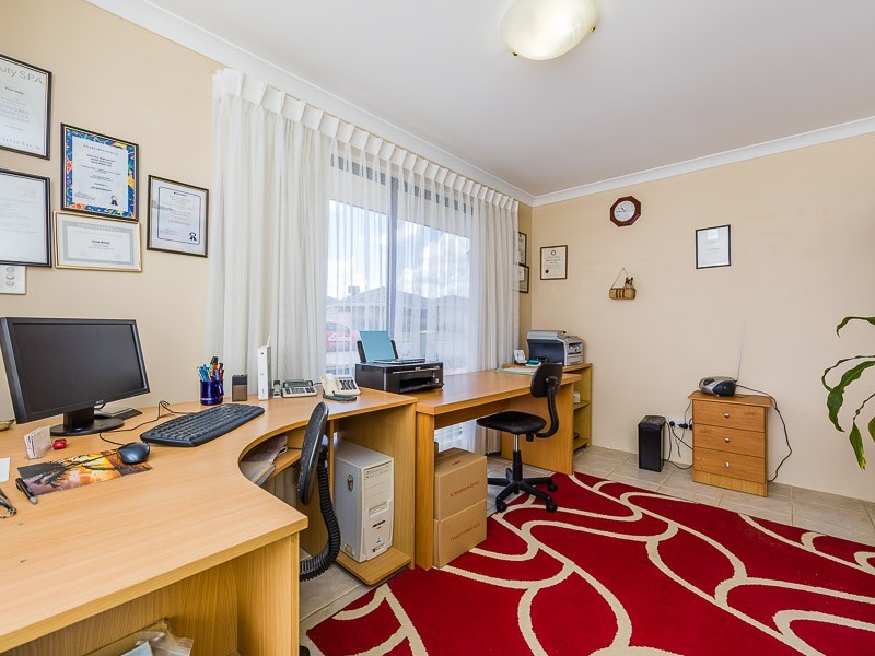 4 Diadem Crescent, Bertram WA 6167