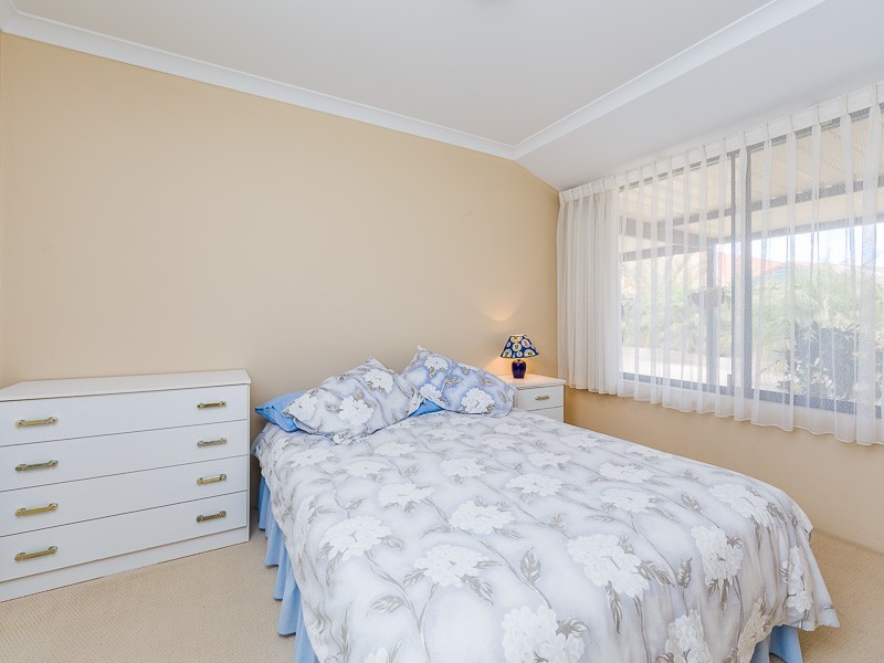 4 Diadem Crescent, Bertram WA 6167