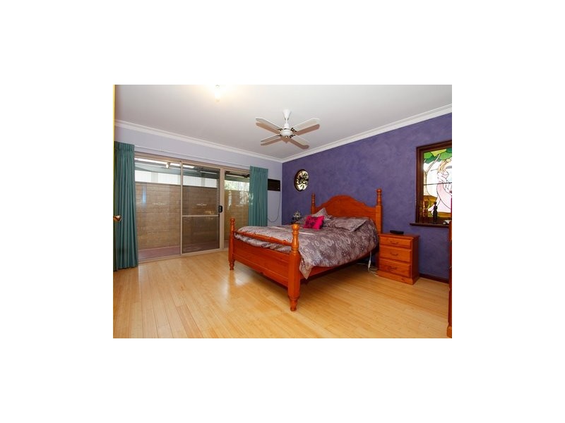 8 Shipwright Avenue, Wellard WA 6170