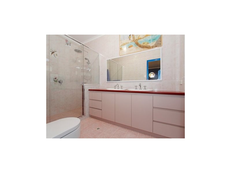 8 Shipwright Avenue, Wellard WA 6170