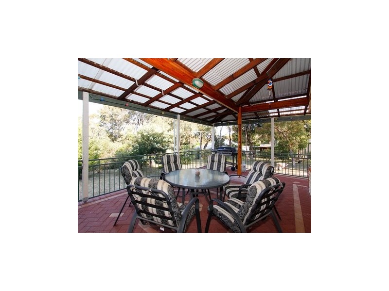 8 Shipwright Avenue, Wellard WA 6170