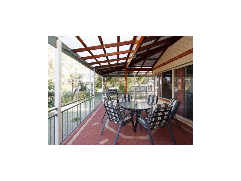 8 Shipwright Avenue, Wellard WA 6170