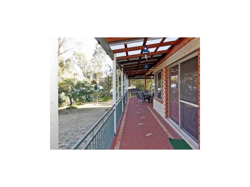 8 Shipwright Avenue, Wellard WA 6170