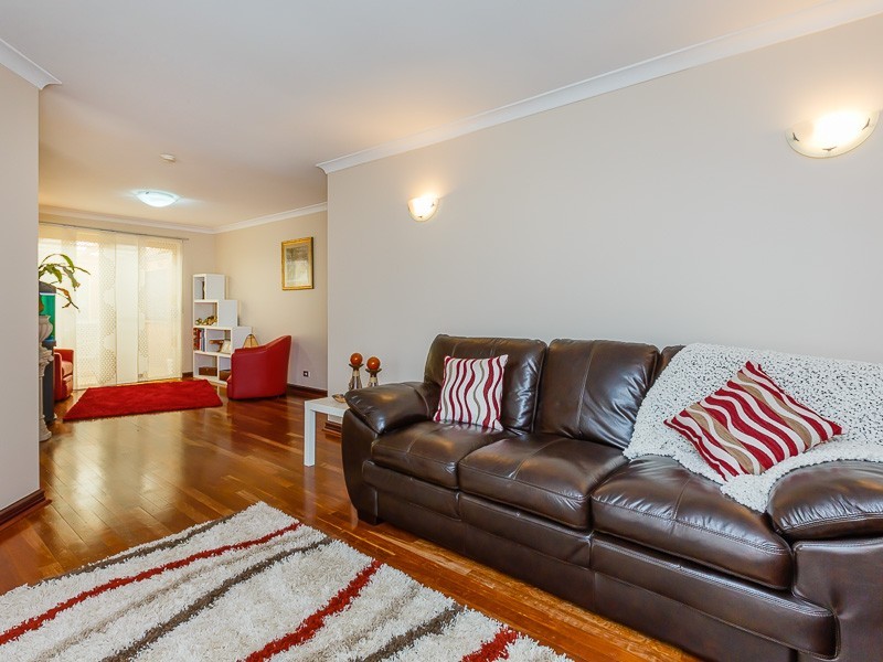 12 Silversmith Street, Wellard WA 6170