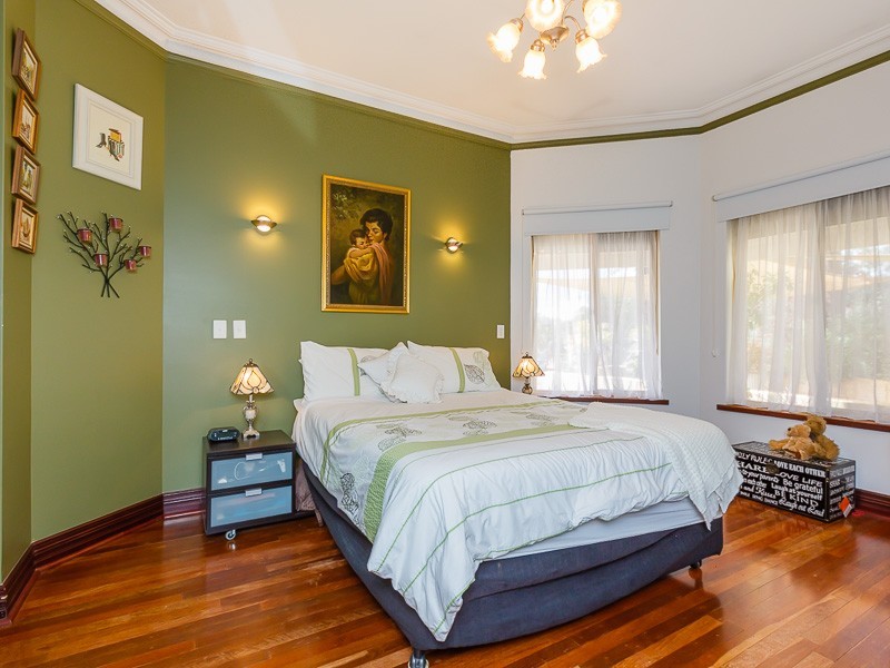 12 Silversmith Street, Wellard WA 6170